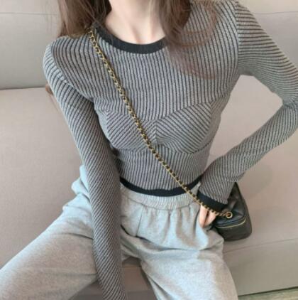 https://fulmo-img-server.com/knitly/246c55d1-f3d1-47c4-be48-d2b97e34c9d2.jpg
