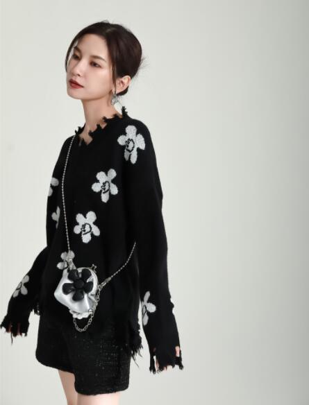 https://fulmo-img-server.com/knitly/37f3ce09-e623-4dfc-89c2-244fe40a8d4a.jpg