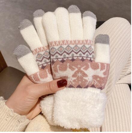 https://fulmo-img-server.com/knitly/3f84d625-dd21-4c19-bf82-5db9aad936c5.jpg