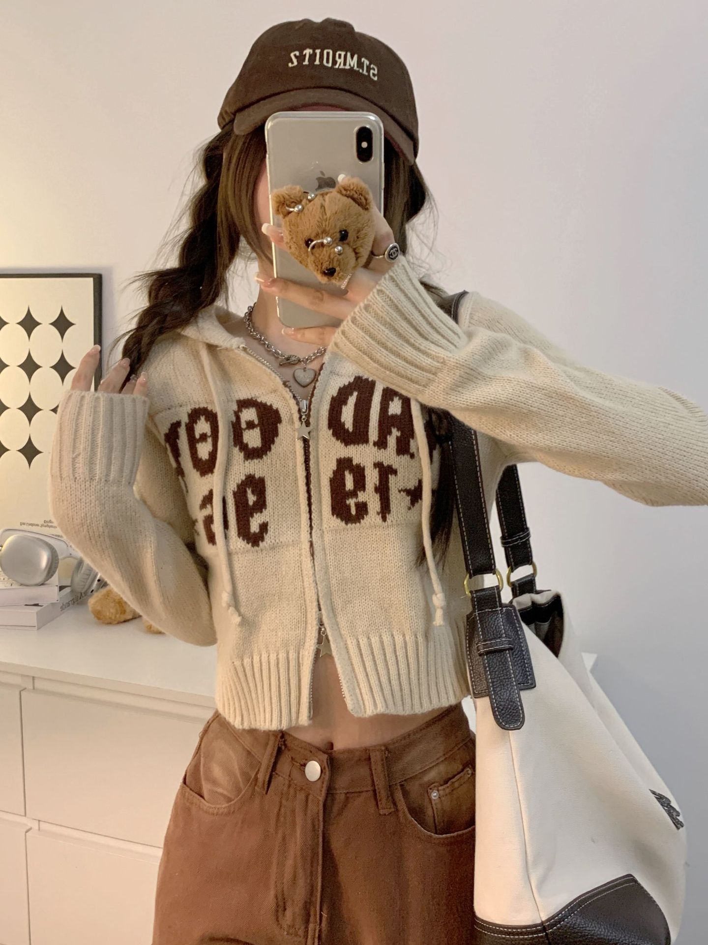 ニット フード付きロゴ刺繍ジップアップカーディガン