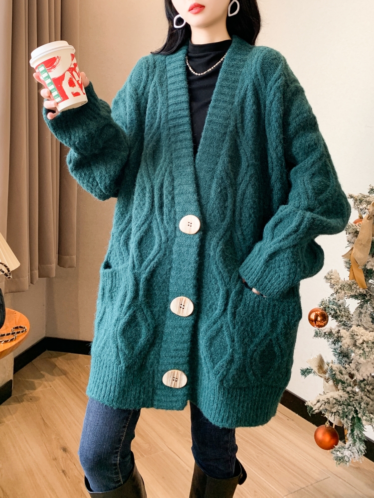ニット 立体模様の贅沢ニットカーディガン