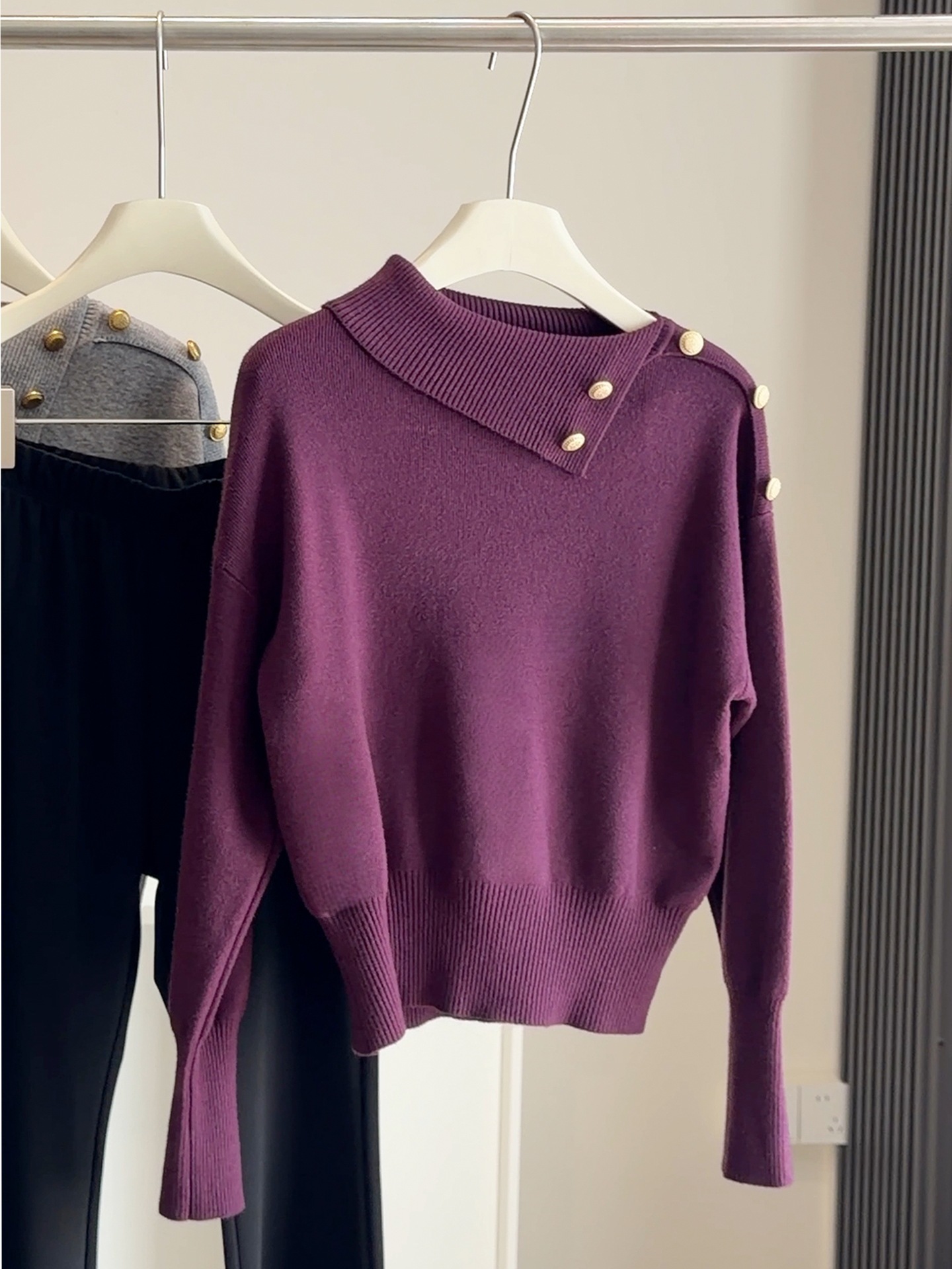 金ボタン付き折り返し襟ニットセーター韓国風レディース5色