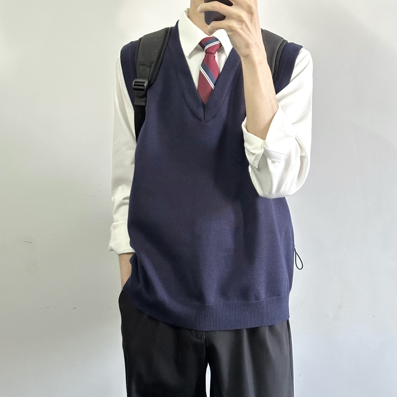 ニット 縄編み模様学院風Ｖネックニットベスト