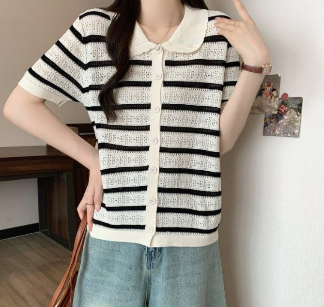 https://fulmo-img-server.com/knitly/aaae22d7-4e76-474a-92e5-f954190f4067.jpg