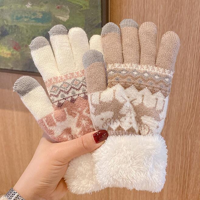 https://fulmo-img-server.com/knitly/cb0eb632-dcd6-478c-8485-f668dcc4cd6d.jpg