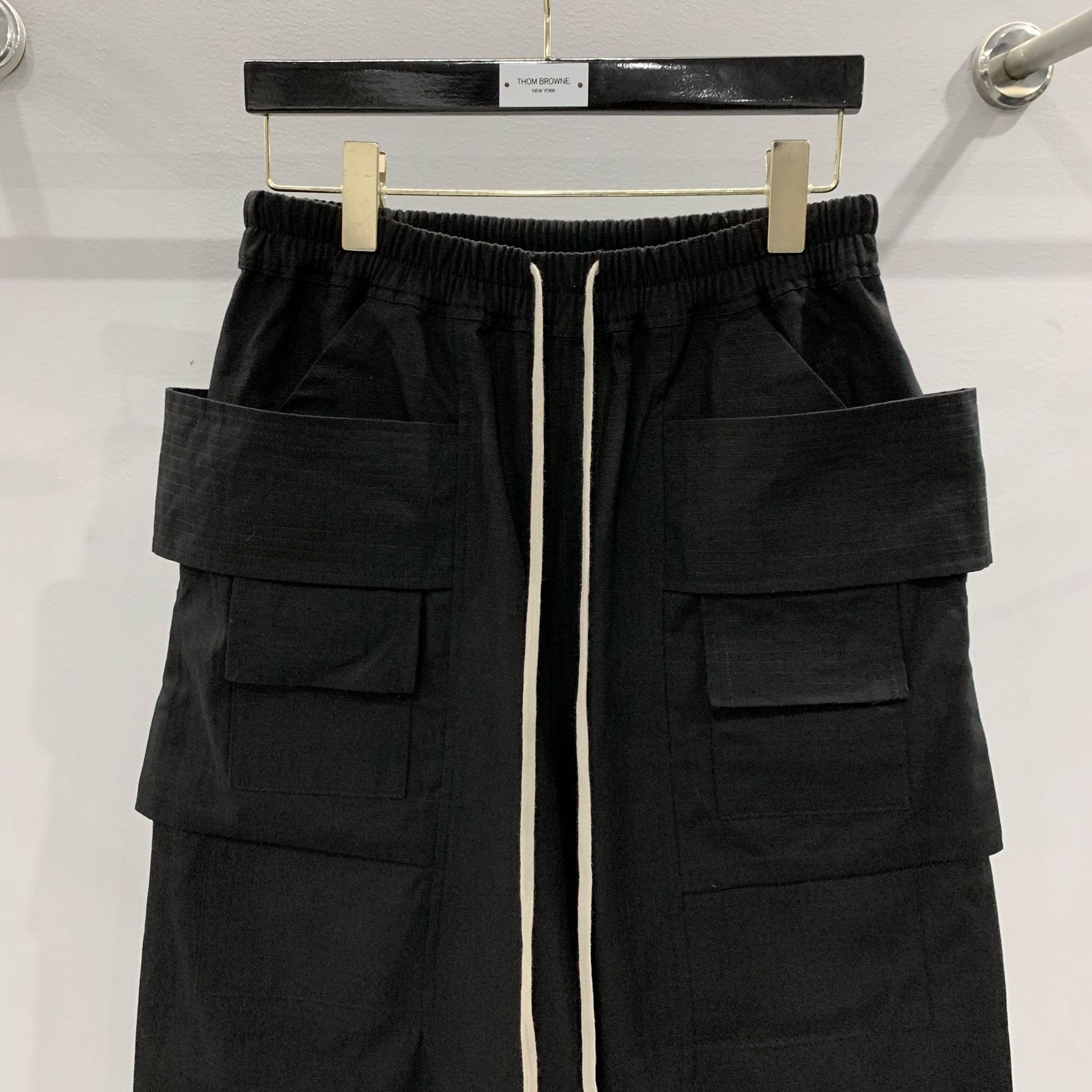 黒パンツ 男女兼用多機能ポケット付黒ワイドパンツ春秋新作