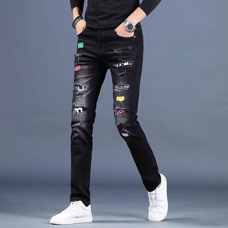 黒パンツ ダメージ加工スキニーデニム
