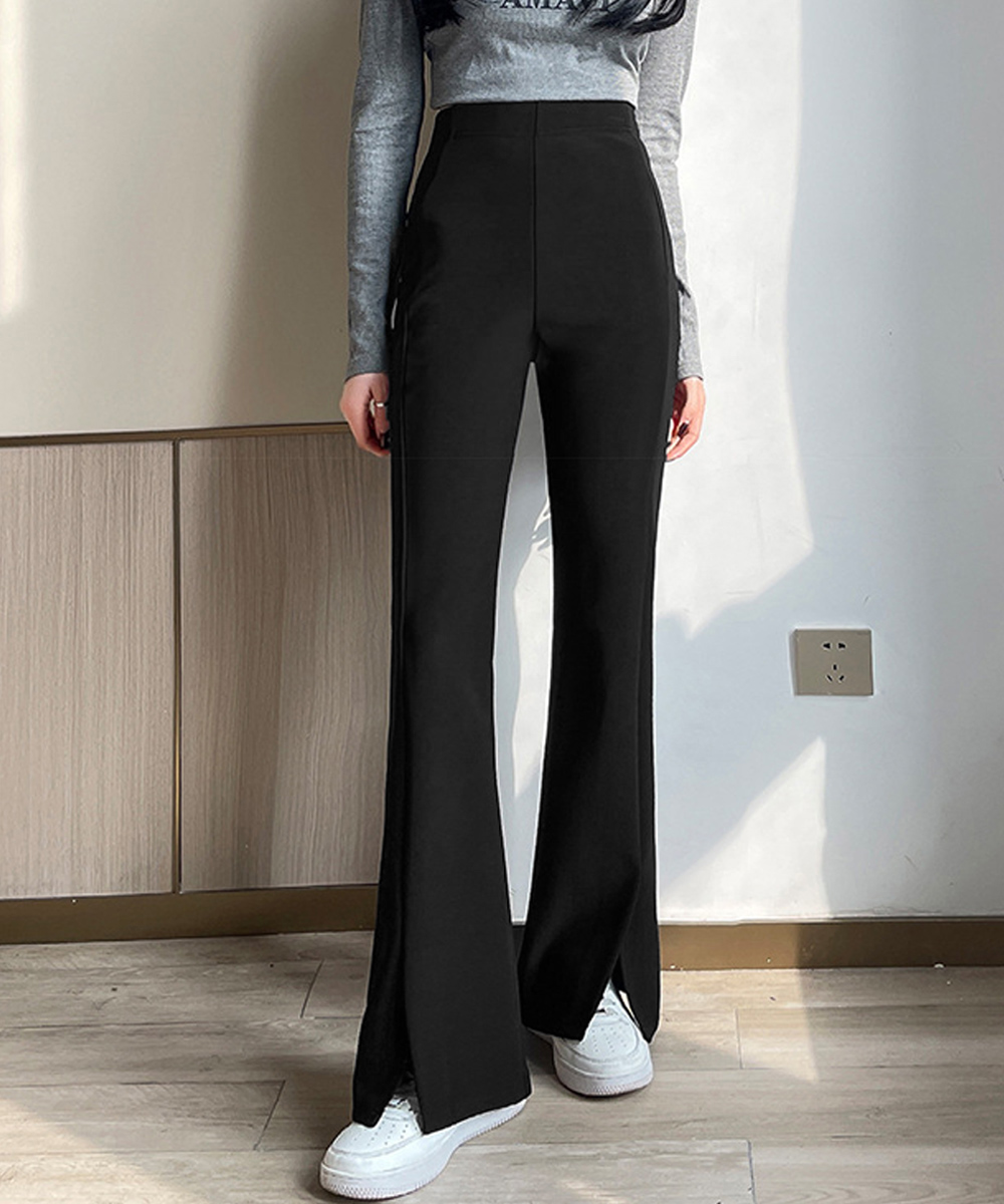 黒パンツ 黒フレアスキニーパンツ　裾スリット入り美脚