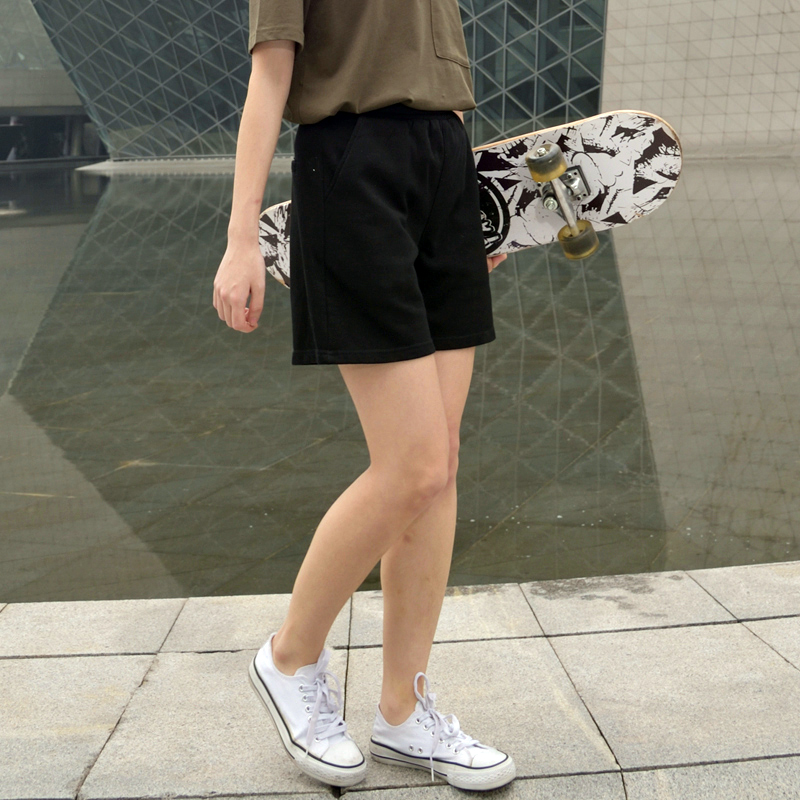 黒パンツ リラックスショート パンツ