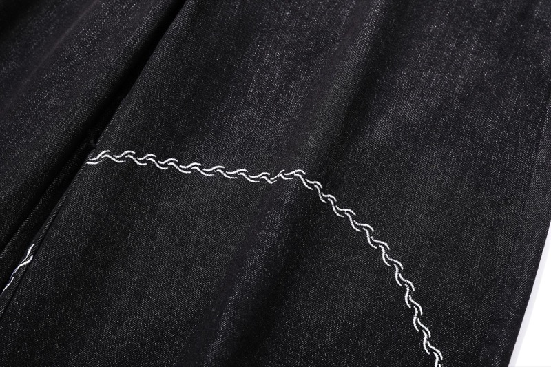 黒パンツ 刺繍入り黒デニム ワイドパンツ メンズ