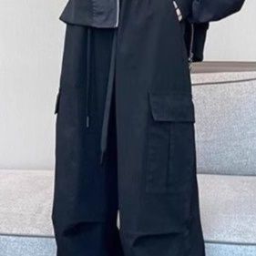 黒パンツ ワイドシルエットカーゴパンツ