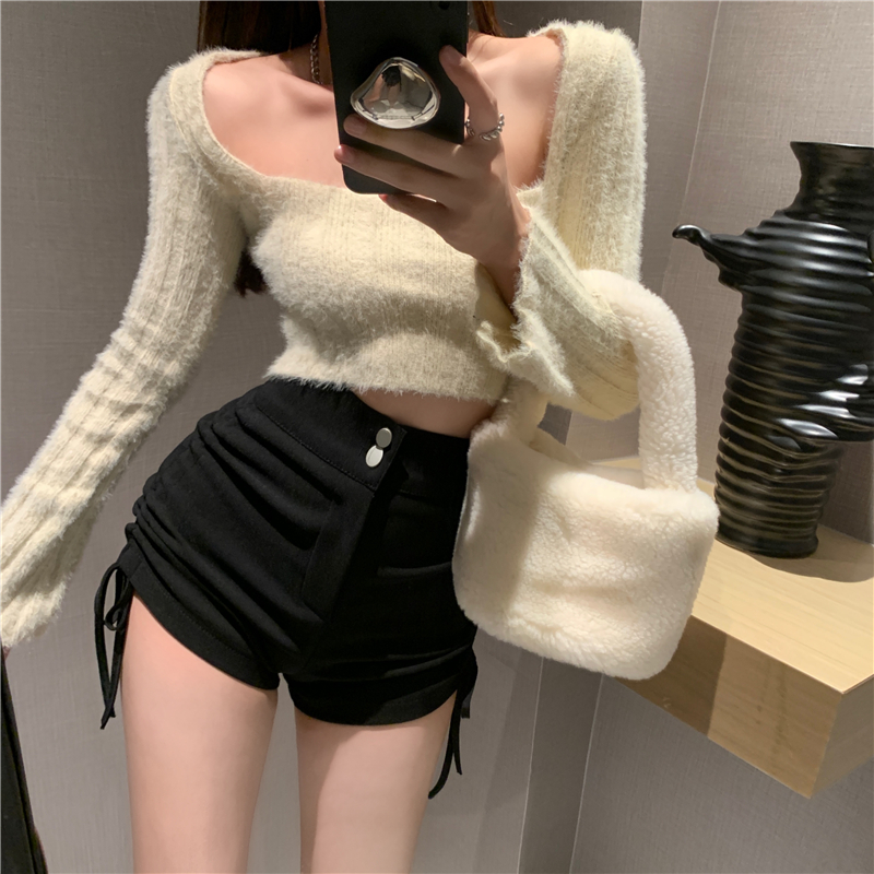 https://fulmo-img-server.com/kuro-fit/1dc6d846-675d-47fb-8444-9b0eb760ad8d.jpg