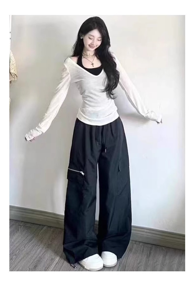 黒パンツ ワイドシルエット実用ポケットパンツ