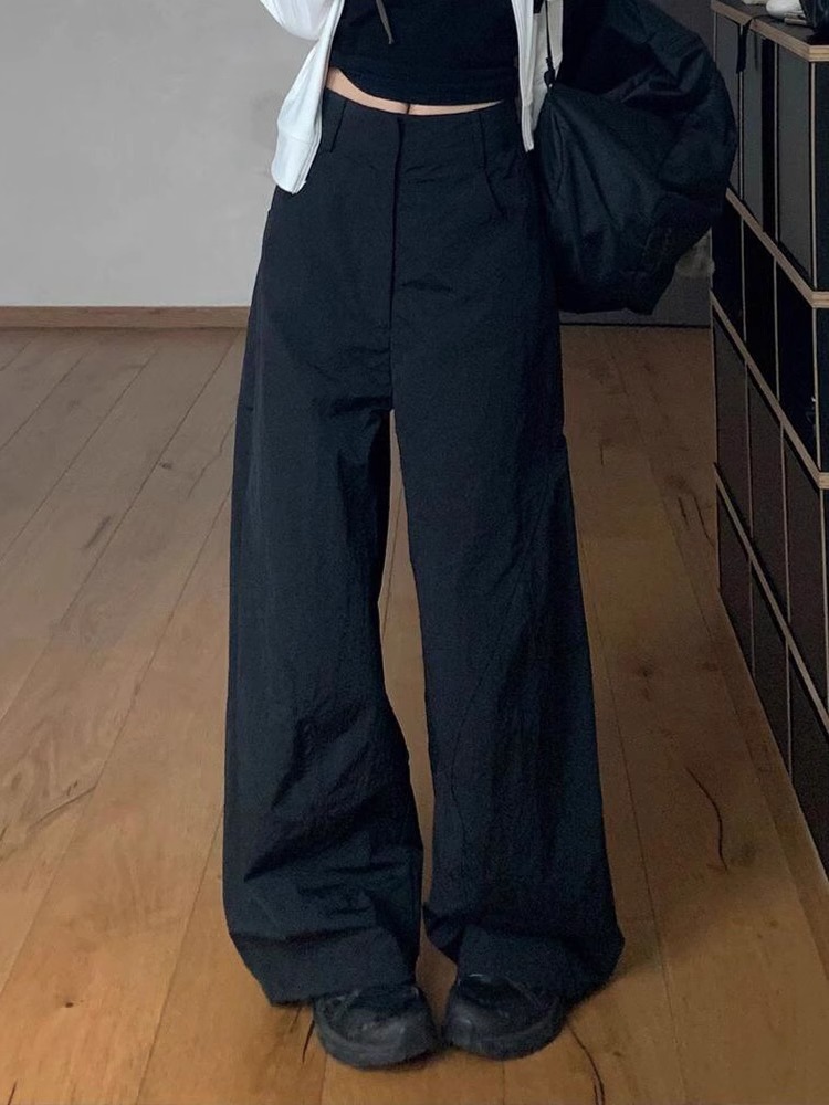 黒パンツ リラックスワイドチノパン
