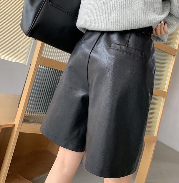 黒パンツ 秋冬新作黒レザーショートパンツ