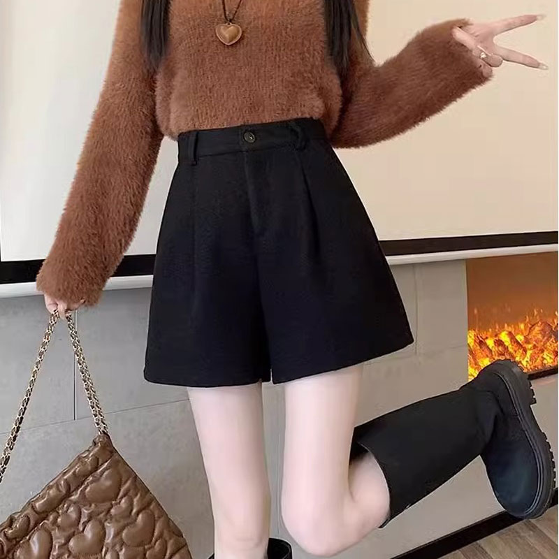 https://fulmo-img-server.com/kuro-fit/28a07aba-b74b-4f1c-b063-7c9350ec5f3b.jpg
