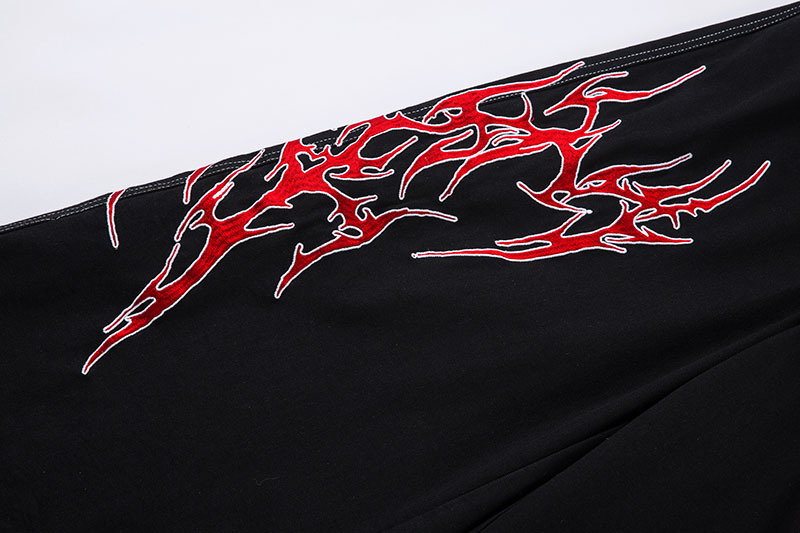 黒パンツ 炎刺繍入り黒デニムワイドパンツ男女兼用