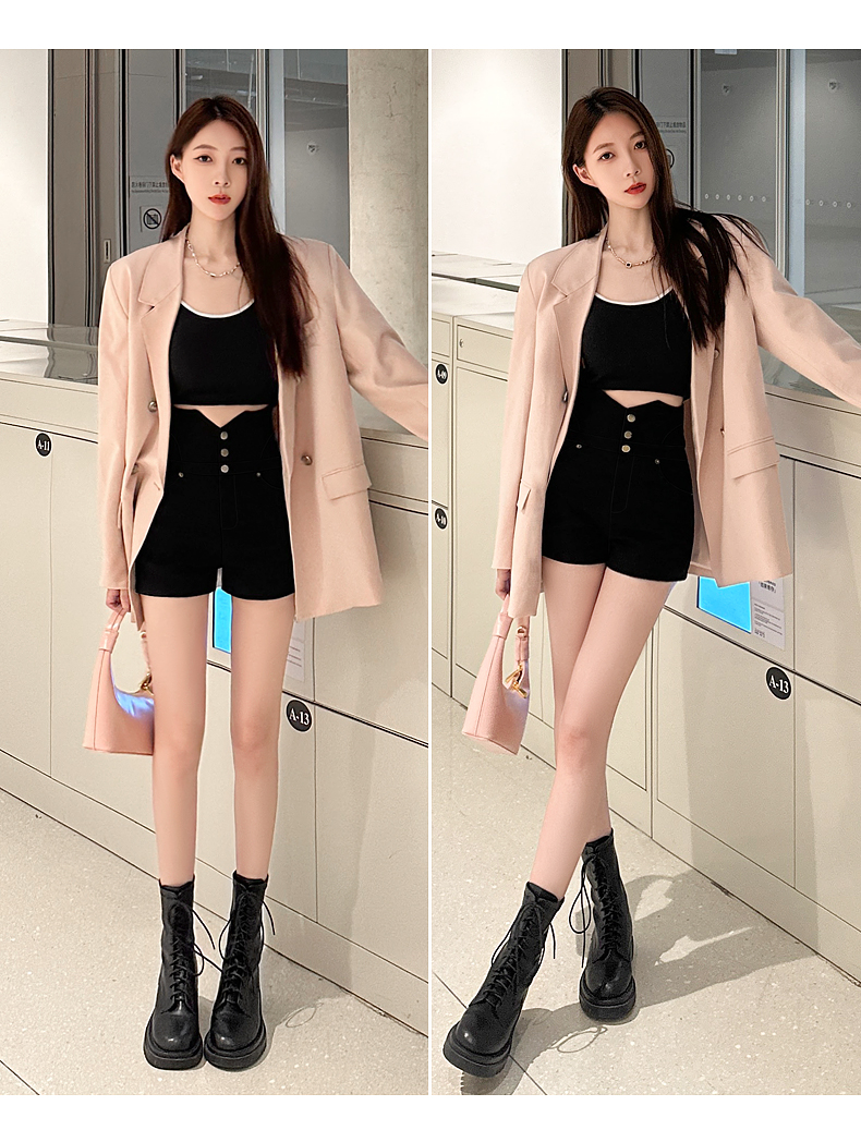 https://fulmo-img-server.com/kuro-fit/364d1e83-d2fa-4eec-abbe-fc56798c90ad.jpg
