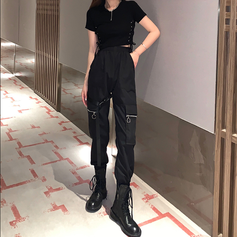 黒パンツ 機能的フロントジッパーカーゴパンツ