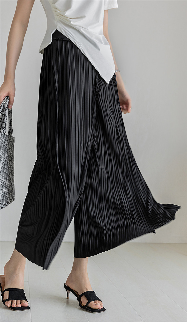 プリーツ加工ワイドパンツ九分丈ゆったり黒パンツ