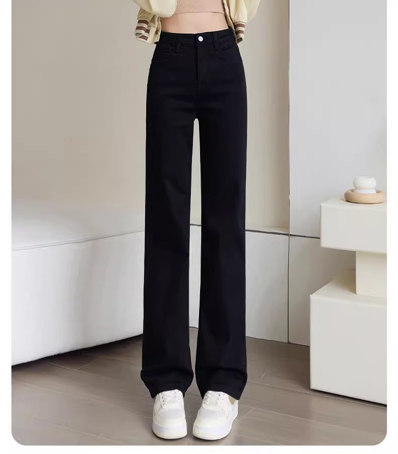 黒パンツ ストレートシルエット デニムパンツ