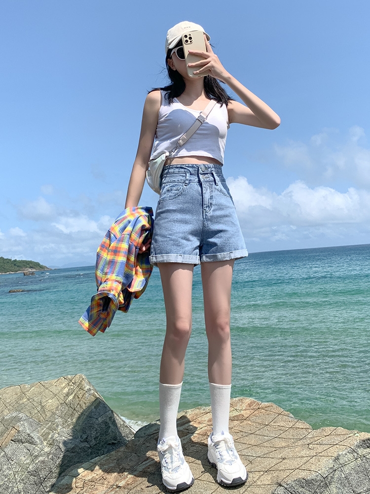 黒パンツ ハイウエストロールアップショート