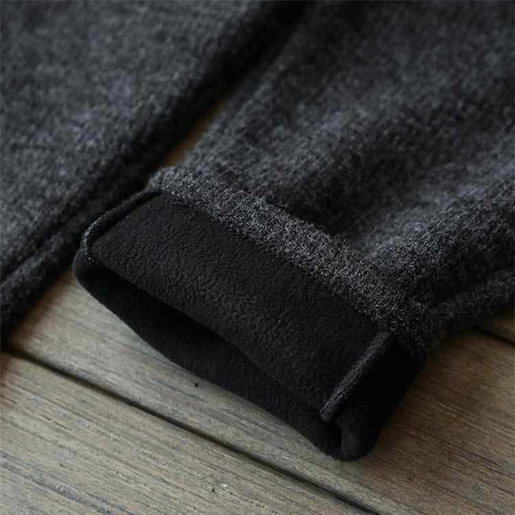 厚手ニット黒パンツ九分丈ゆったりテーパード