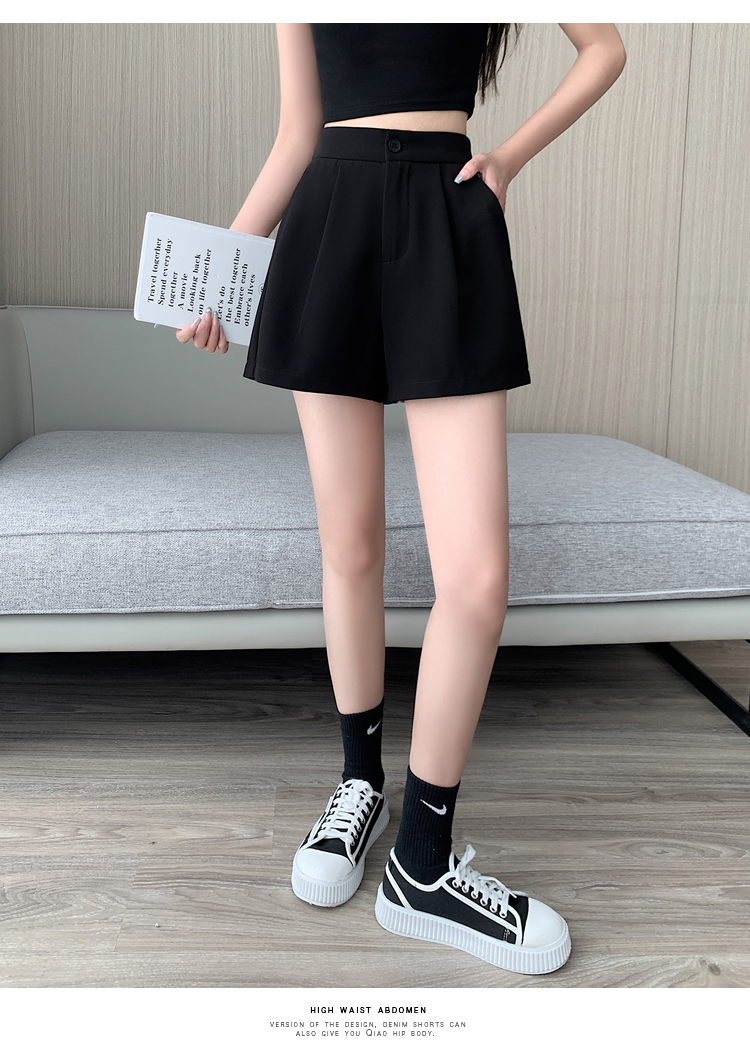 黒パンツ ハイウエストタックショートパンツ