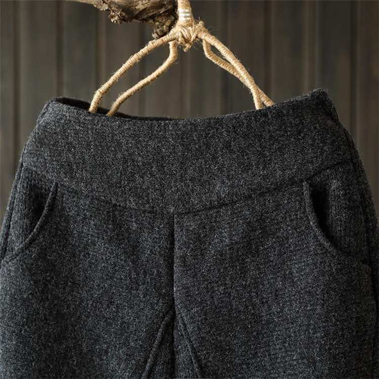 厚手ニット黒パンツ九分丈ゆったりテーパード