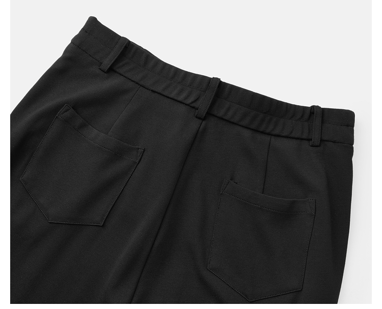 黒パンツ 裾スリット入りフレアパンツ