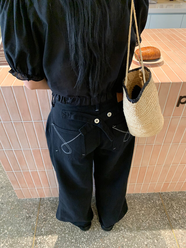 黒パンツ 秋冬新作黒デニムパンツワイドシルエット個性的ステッチ