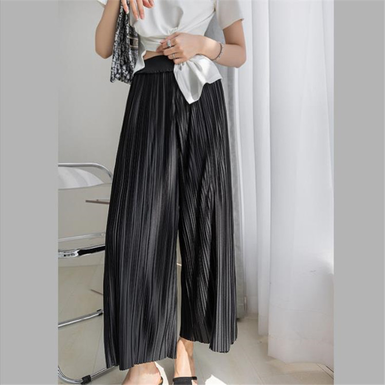 プリーツ加工ワイドパンツ九分丈ゆったり黒パンツ