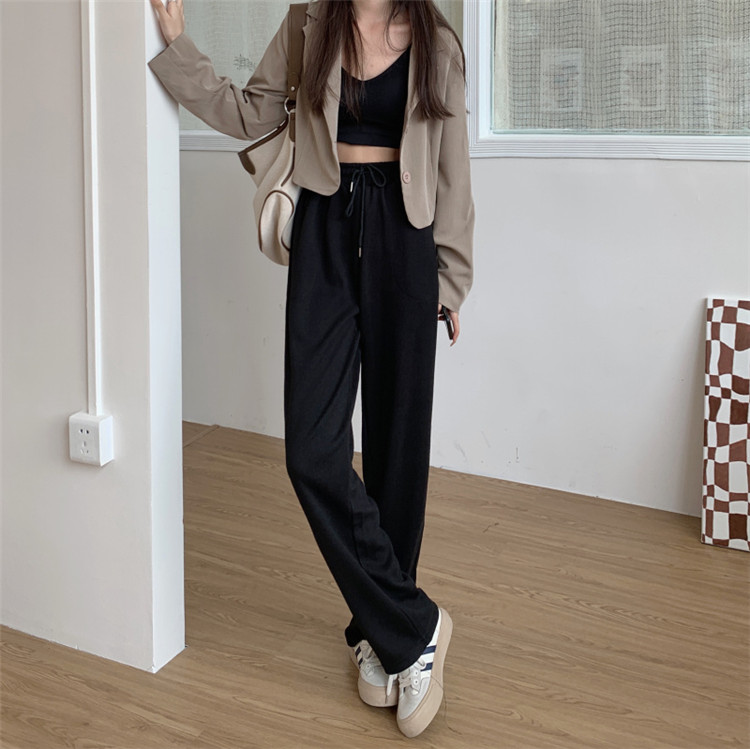 ゆったりシルエット黒パンツ 伸縮性ウエスト ワイド