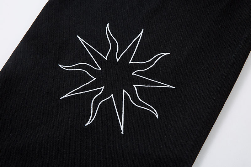 黒パンツ 刺繍入り黒デニムワイドパンツ男女兼用春秋新作