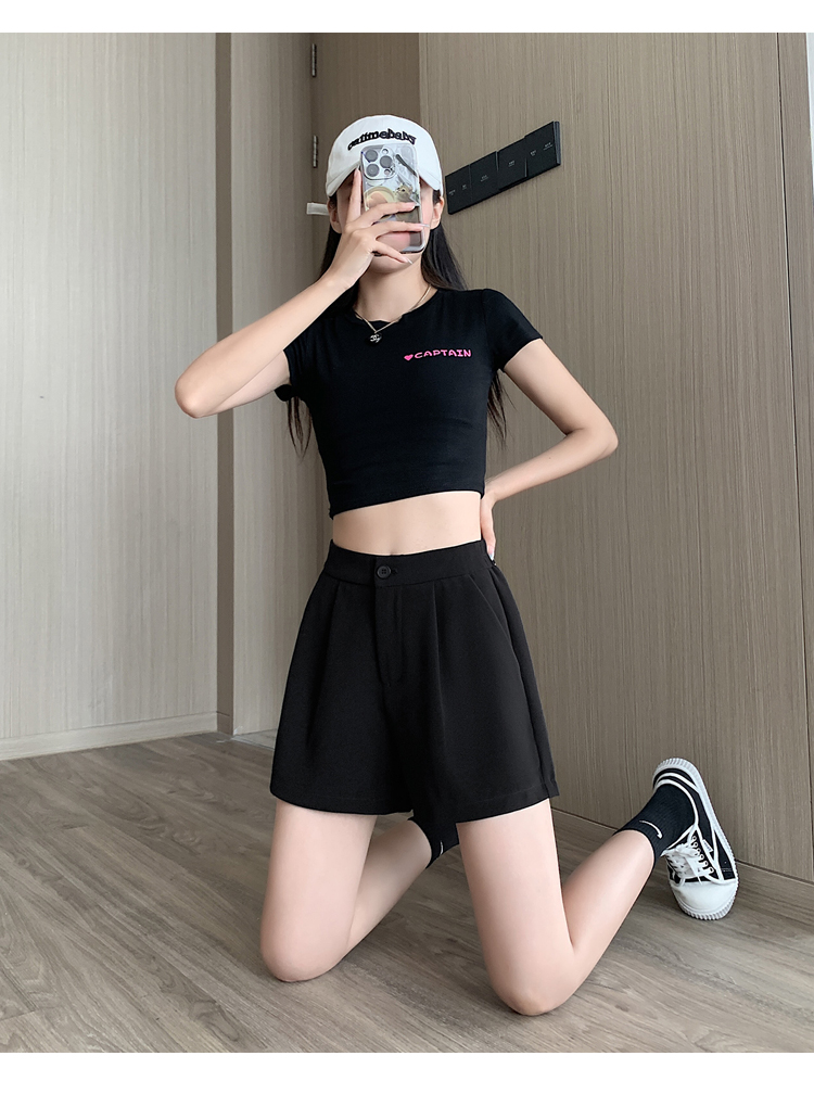 黒パンツ ハイウエストタックショートパンツ
