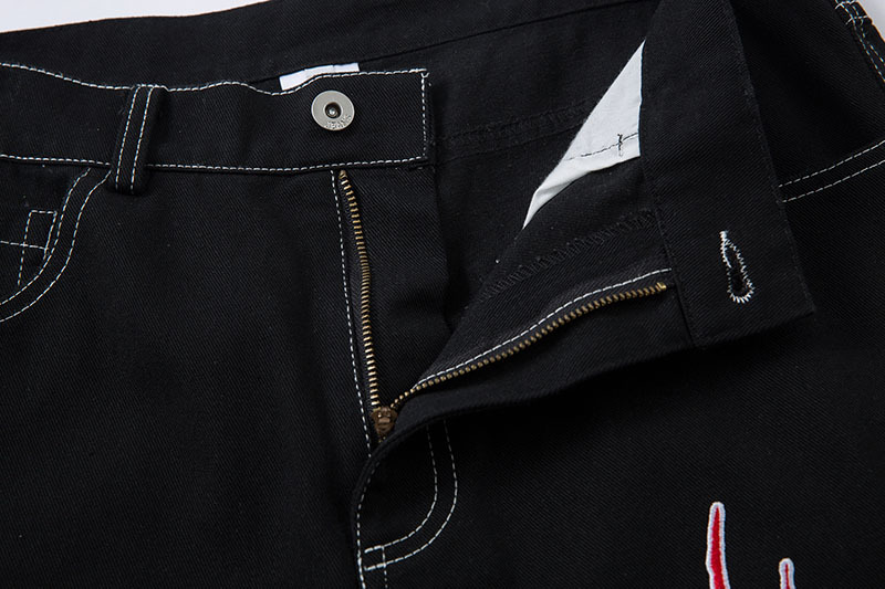 黒パンツ 炎刺繍入り黒デニムワイドパンツ男女兼用