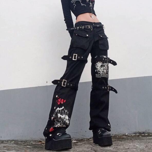 暗黒系パンク風黒パンツ ベルト装飾デニム