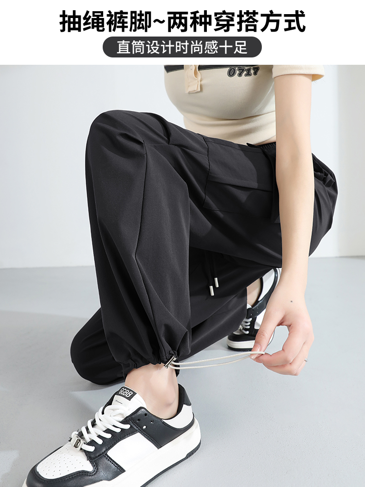 黒パンツ 実用的ポケット付きワイドパンツ