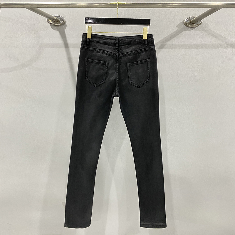 黒パンツ すっきり美脚シルエットパンツ