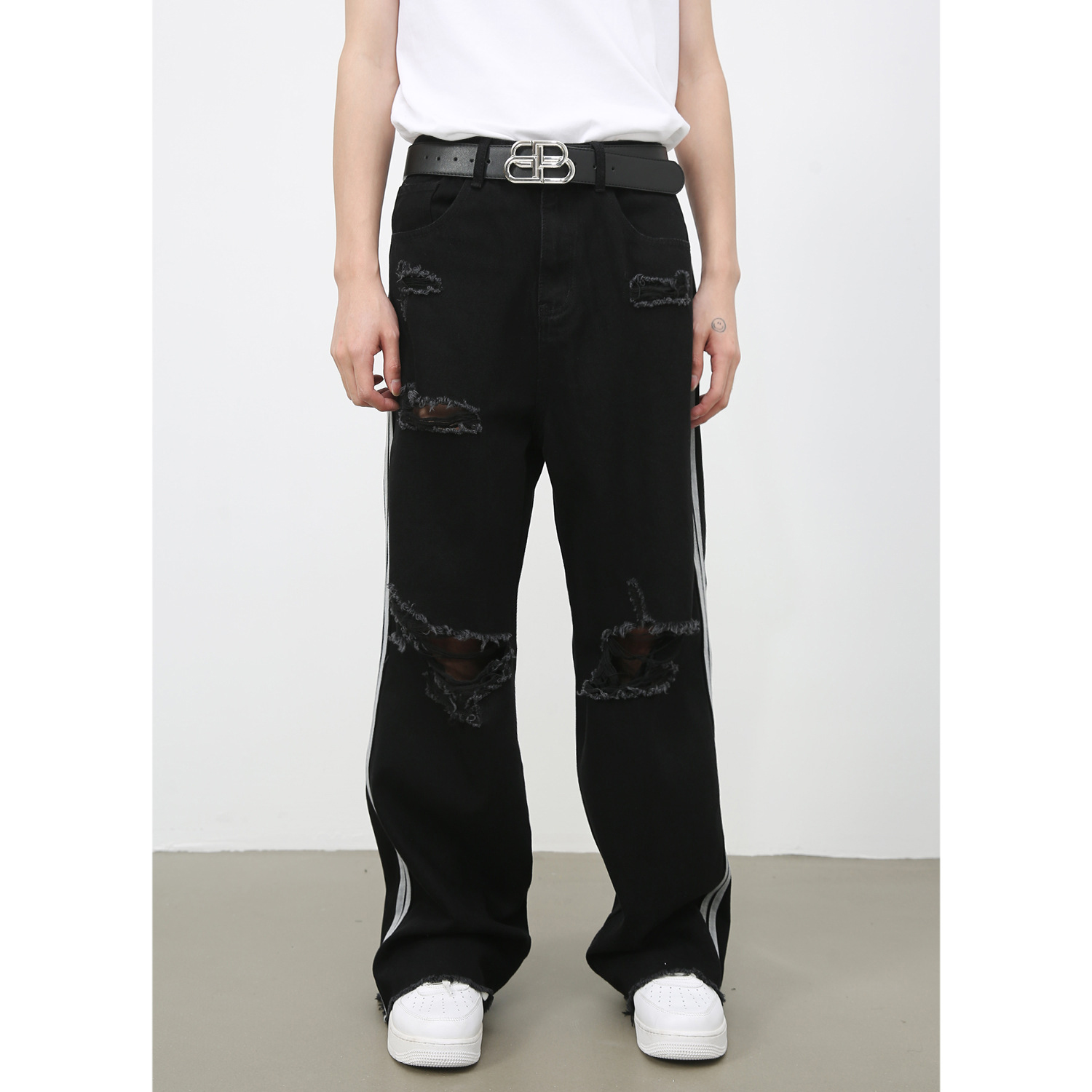 黒パンツ 黒デニム ダメージ加工 ヴィンテージ風 男女兼用 ワイドパンツ