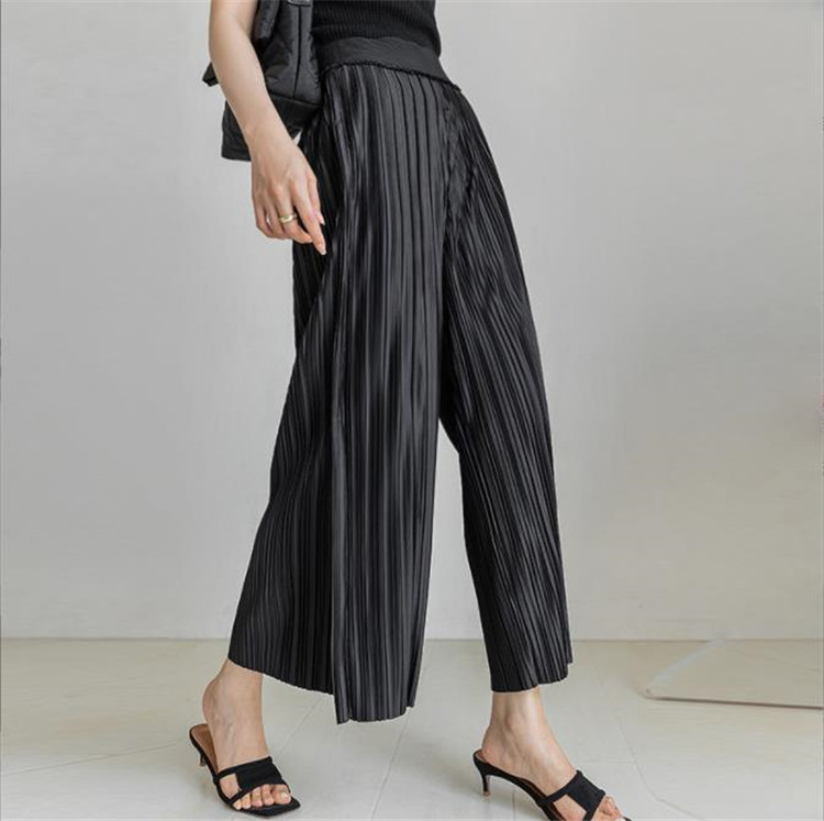 プリーツ加工ワイドパンツ九分丈ゆったり黒パンツ