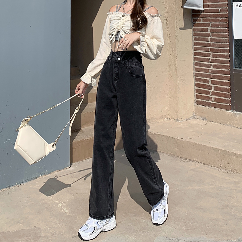 黒パンツ すっきりシルエットストレートデニム