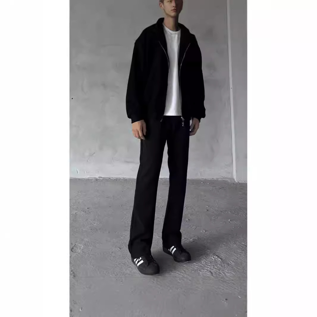 黒パンツ スタイリッシュストレートパンツ