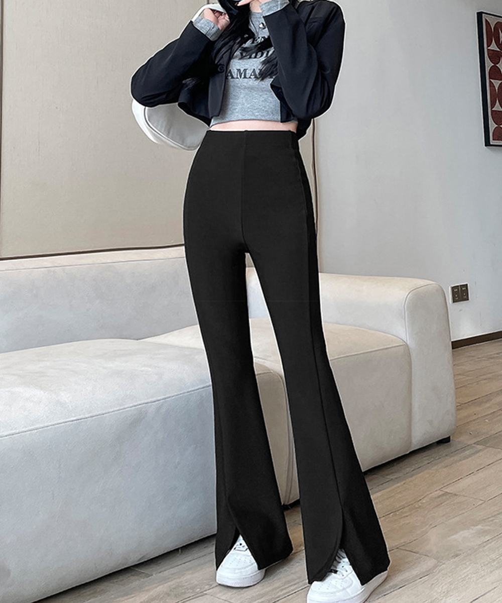 黒パンツ 黒フレアスキニーパンツ　裾スリット入り美脚