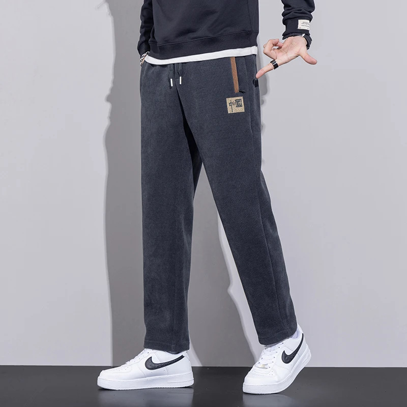 https://fulmo-img-server.com/kuro-fit/f9172b11-8d93-4433-b91b-3c6d6114ad66.jpg
