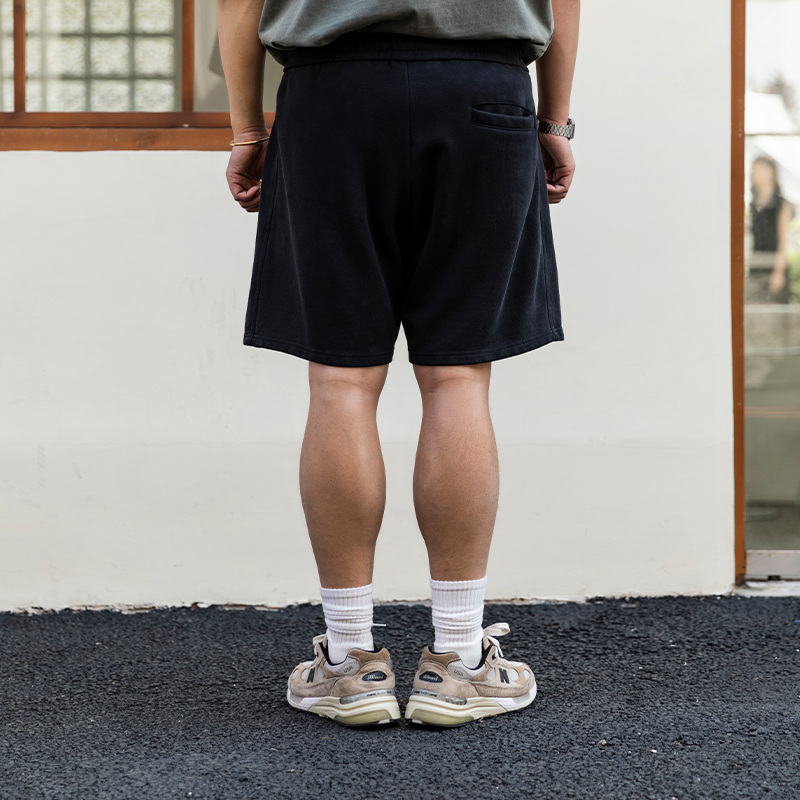 黒パンツ リラックス ゆったりショート パンツ