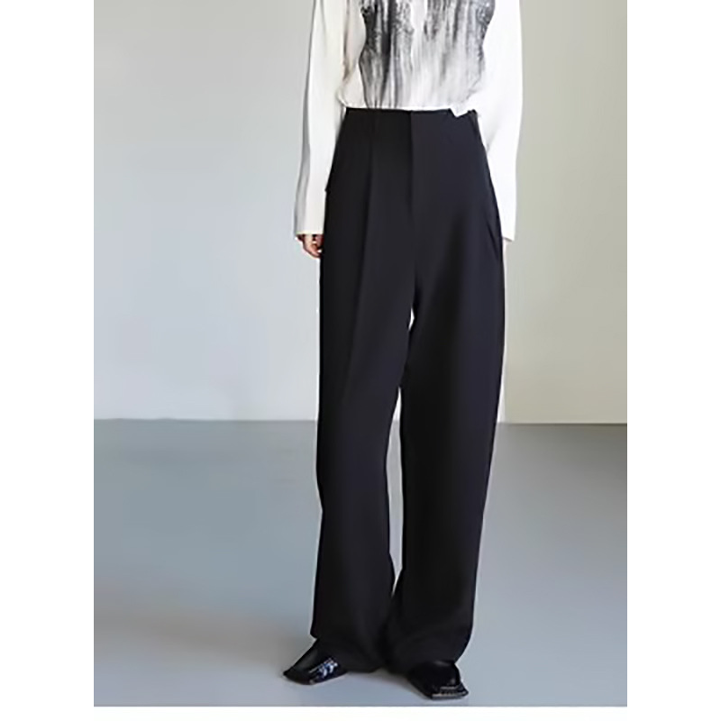 黒パンツ ウエストタック入りワイドスラックス