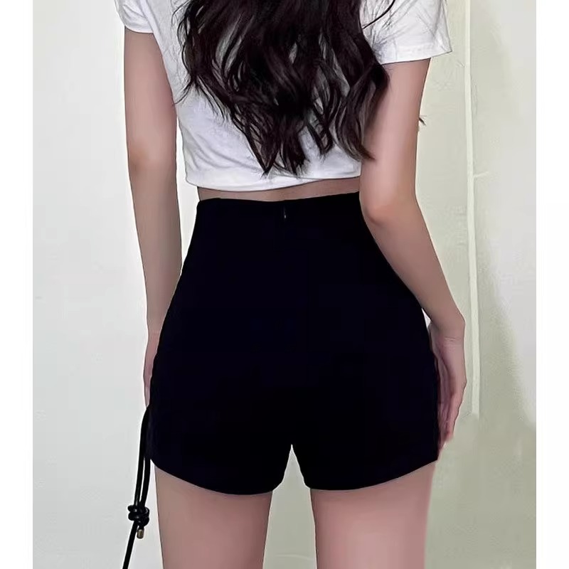 黒パンツ スタイリッシュ ハイウエスト ショートパンツ