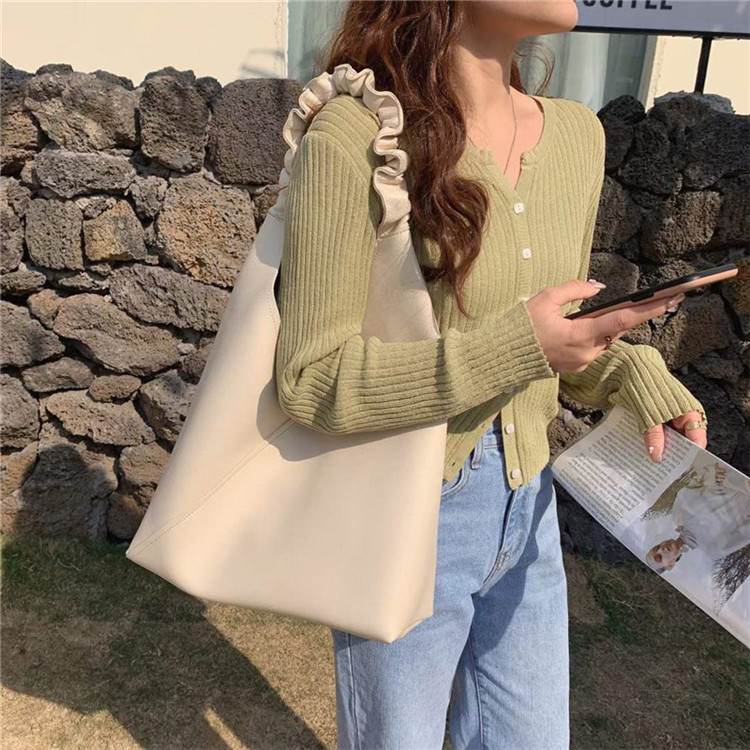 https://fulmo-img-server.com/kurobag/0946ec14-e0c6-45d0-a19c-66031a9e29bd.jpg