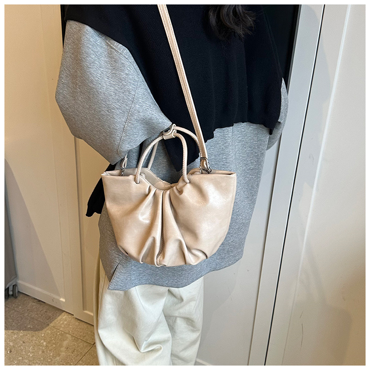https://fulmo-img-server.com/kurobag/16aa50d1-49ef-4501-ad18-e062dc5c4af4.jpg